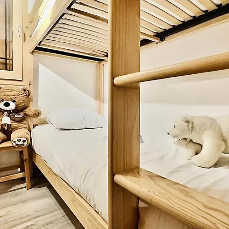 Val D'illaz - Agreable 2 Pieces Cabine Pour 6 Personnes Situe A Val D'isere, Proche Du Centre De La Station Mae-5101 *
